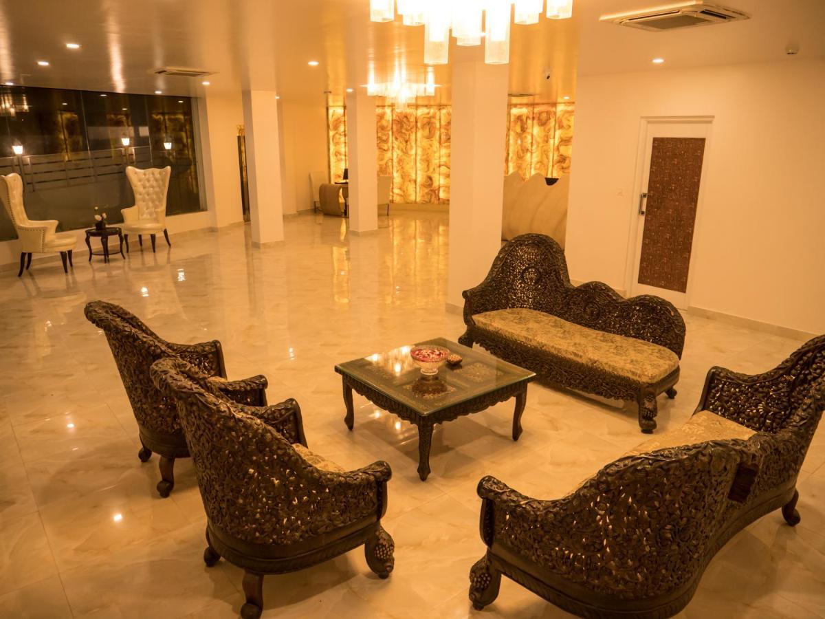 Hotel Blue Waves Jangli Ghāt Buitenkant foto