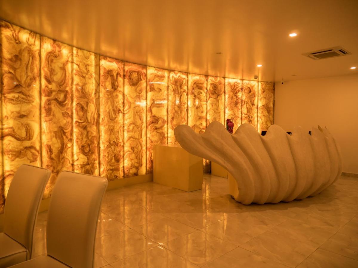 Hotel Blue Waves Jangli Ghāt Buitenkant foto