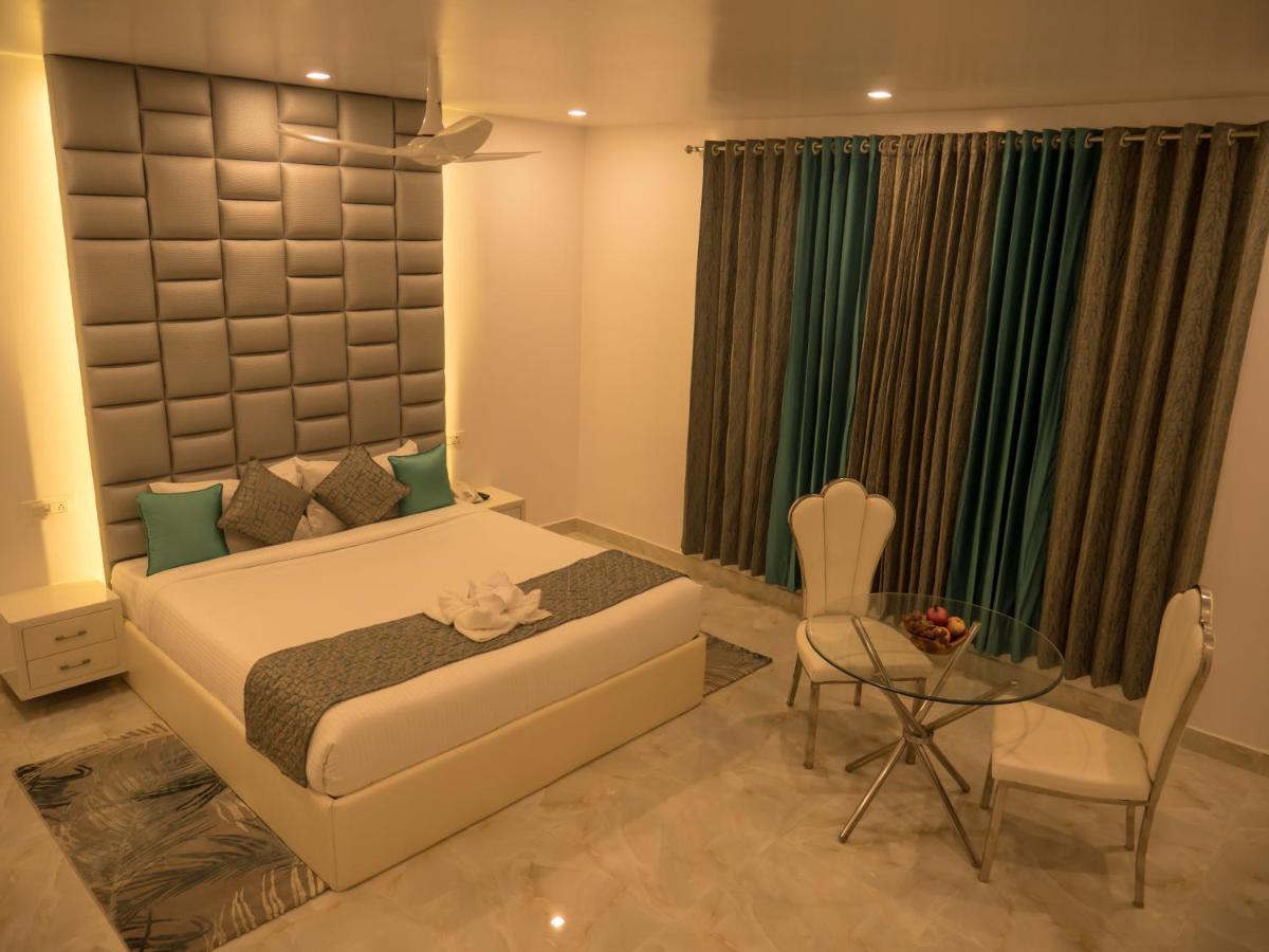 Hotel Blue Waves Jangli Ghāt Buitenkant foto
